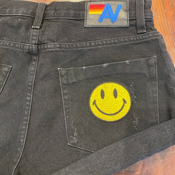 Aviator Nation Low Rise Rocker Jean Shorts in Vintage Black Size 27 - Picture 10 of 16